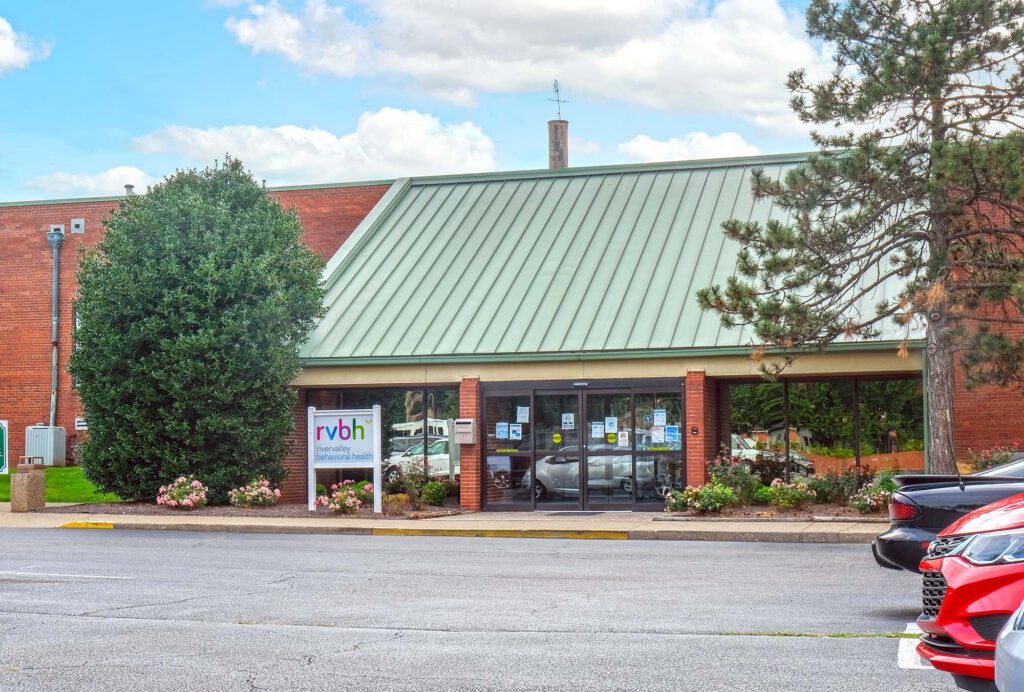 RiverValley Behavioral Health Children's Hospital building at 1000 Industrial Drive in Owensboro, Kentucky.