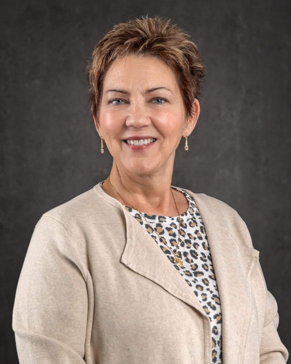 Headshot of Deborah Harman