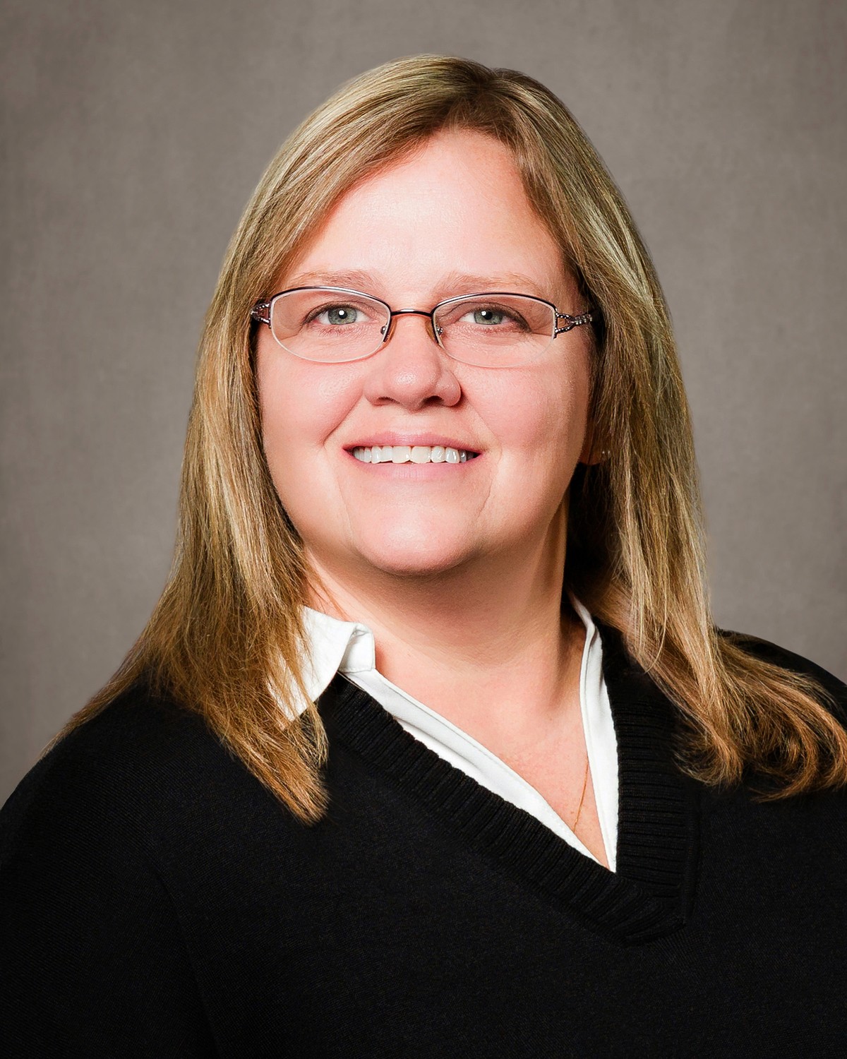 Headshot of Nicki Feher